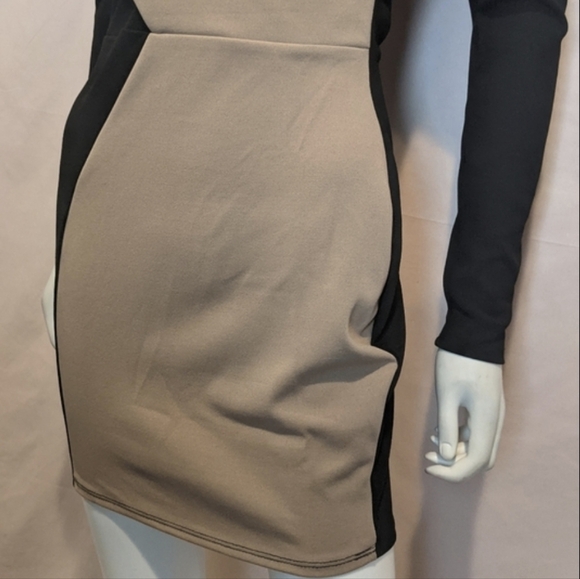 Windsor Tan and Black Color Block Long Sleeve V Neck Mini Dress size Medium - Picture 2 of 7